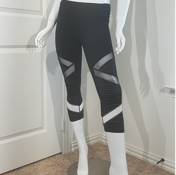 Body Language Other - Set: Body Language Hi Waist Legging And Top